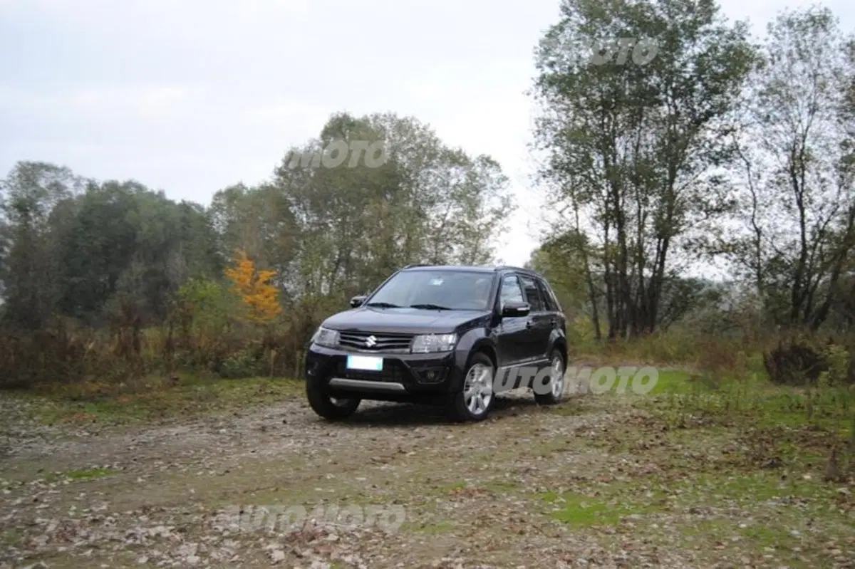 Suzuki Grand Vitara (21)