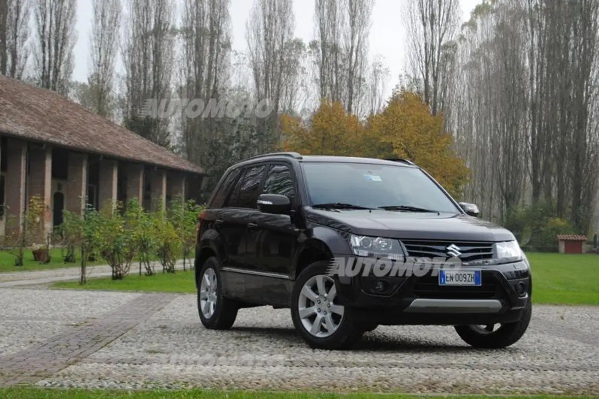 Suzuki Grand Vitara (23)