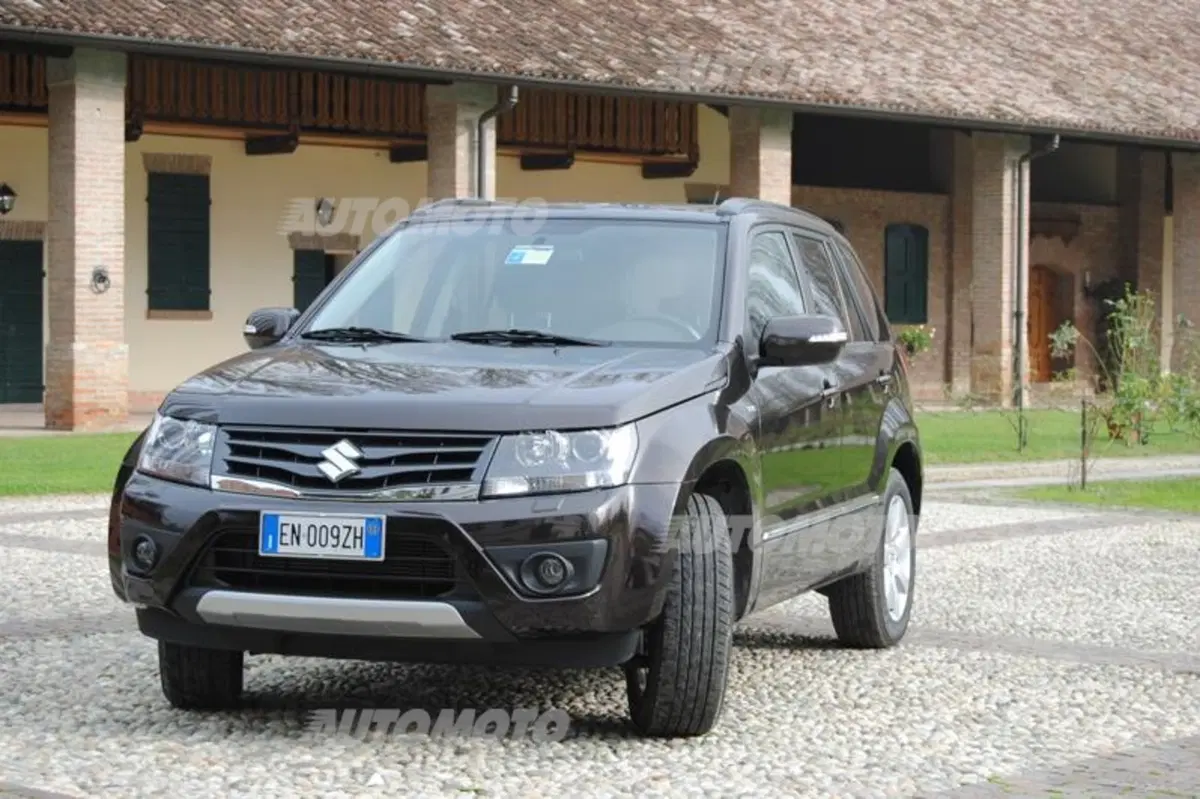 Suzuki Grand Vitara (30)