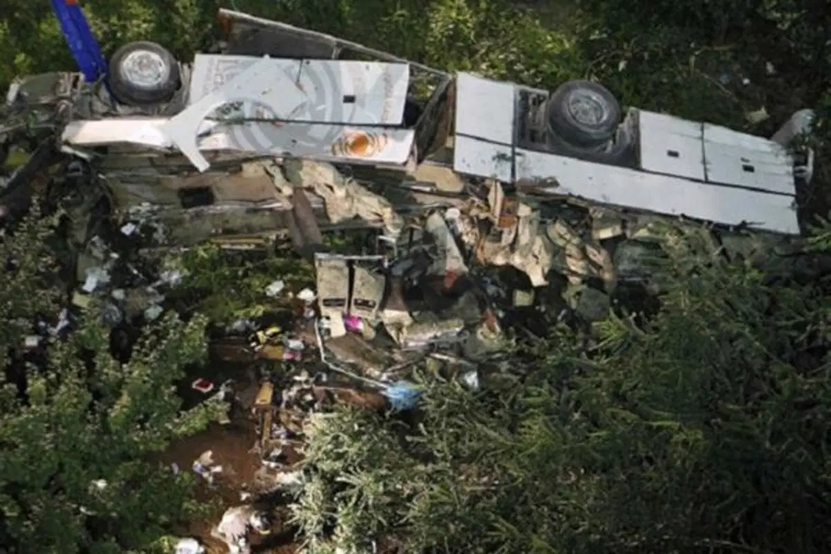 Bus in Irpinia: «Un guasto ai freni ha provocato l'incidente». Ma le cause della tragedia sono altre (3)