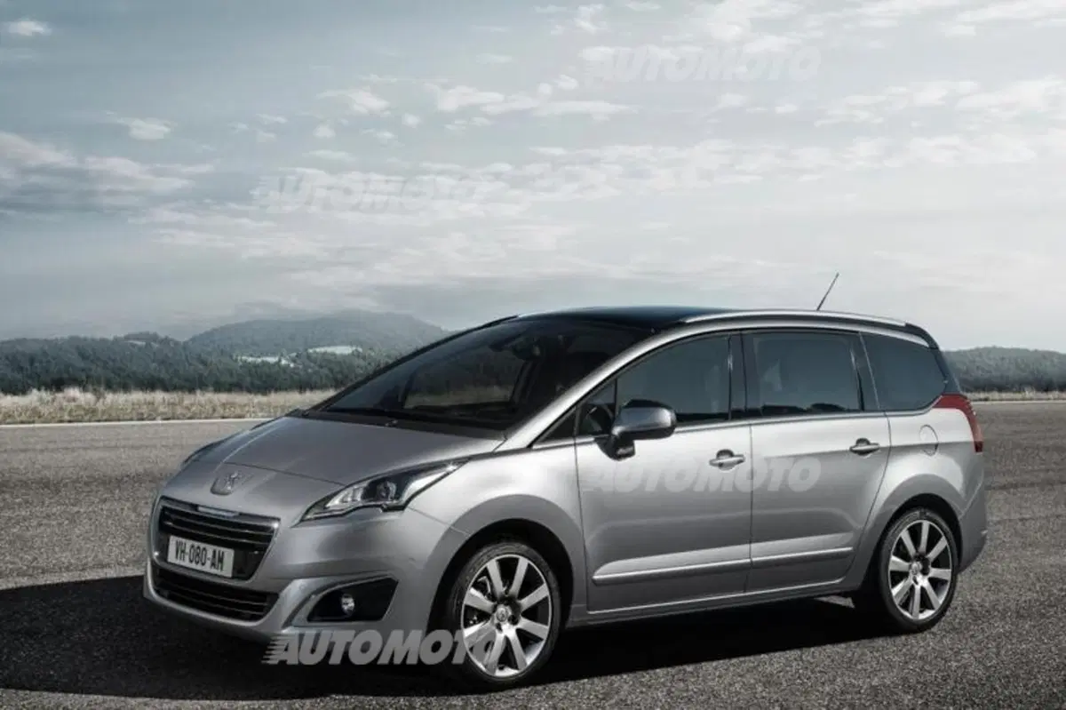 Peugeot 3008 e 5008 restyling: entrano in concessionaria (16)