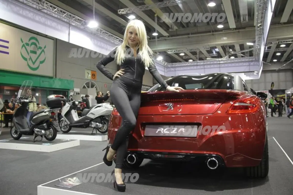 Motor Bike Expo. Peugeot: RCZ R, il leone alza la criniera! (7)
