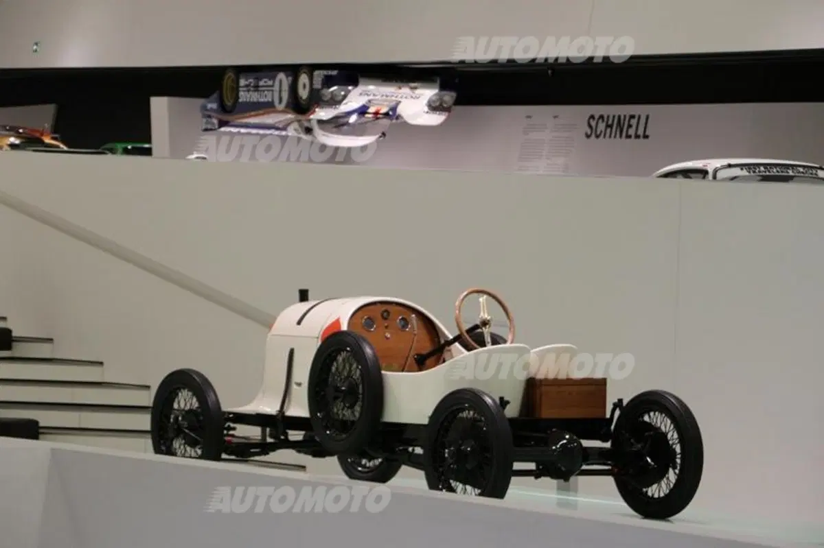 Porsche-Museum: un viaggio nel cuore della Casa di Zuffenhasuen (6)