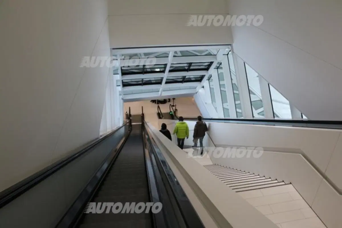 Porsche-Museum: un viaggio nel cuore della Casa di Zuffenhasuen (11)