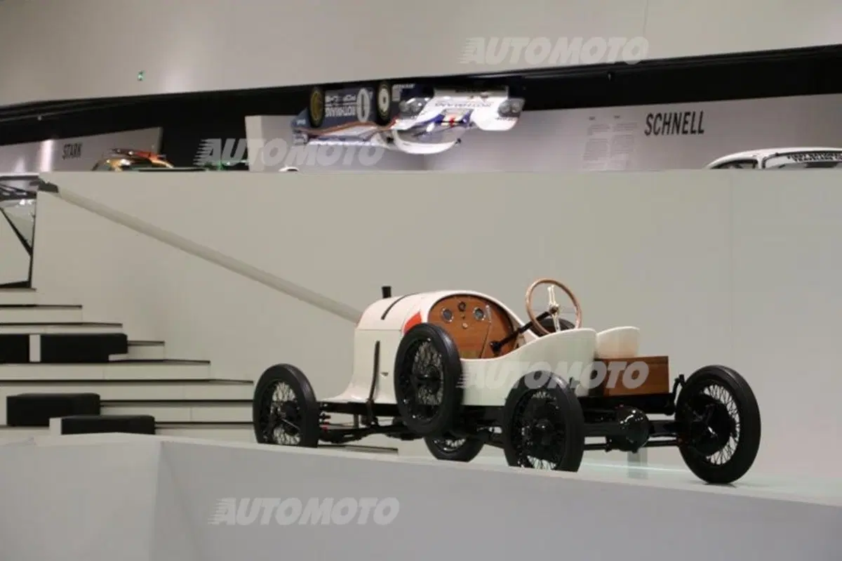 Porsche-Museum: un viaggio nel cuore della Casa di Zuffenhasuen (12)