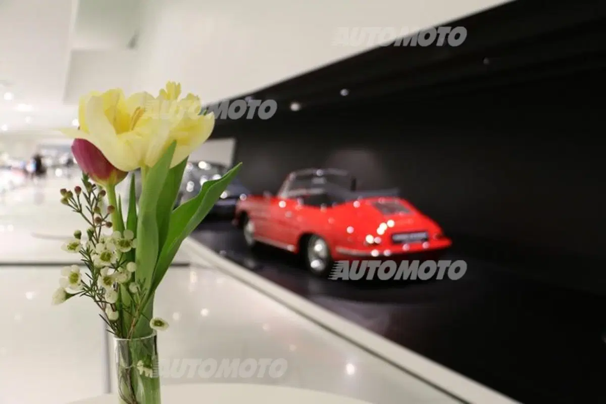 Porsche-Museum: un viaggio nel cuore della Casa di Zuffenhasuen (13)