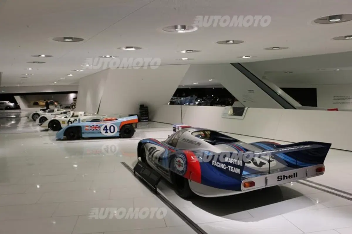 Porsche-Museum: un viaggio nel cuore della Casa di Zuffenhasuen (20)