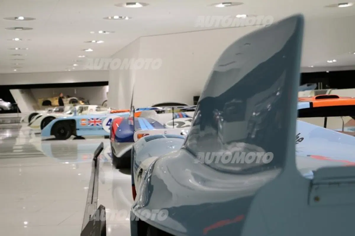 Porsche-Museum: un viaggio nel cuore della Casa di Zuffenhasuen (23)