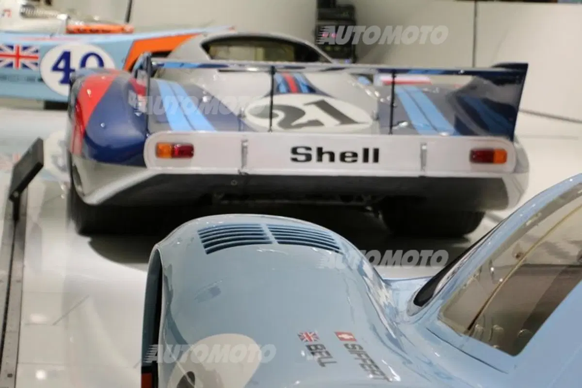 Porsche-Museum: un viaggio nel cuore della Casa di Zuffenhasuen (24)