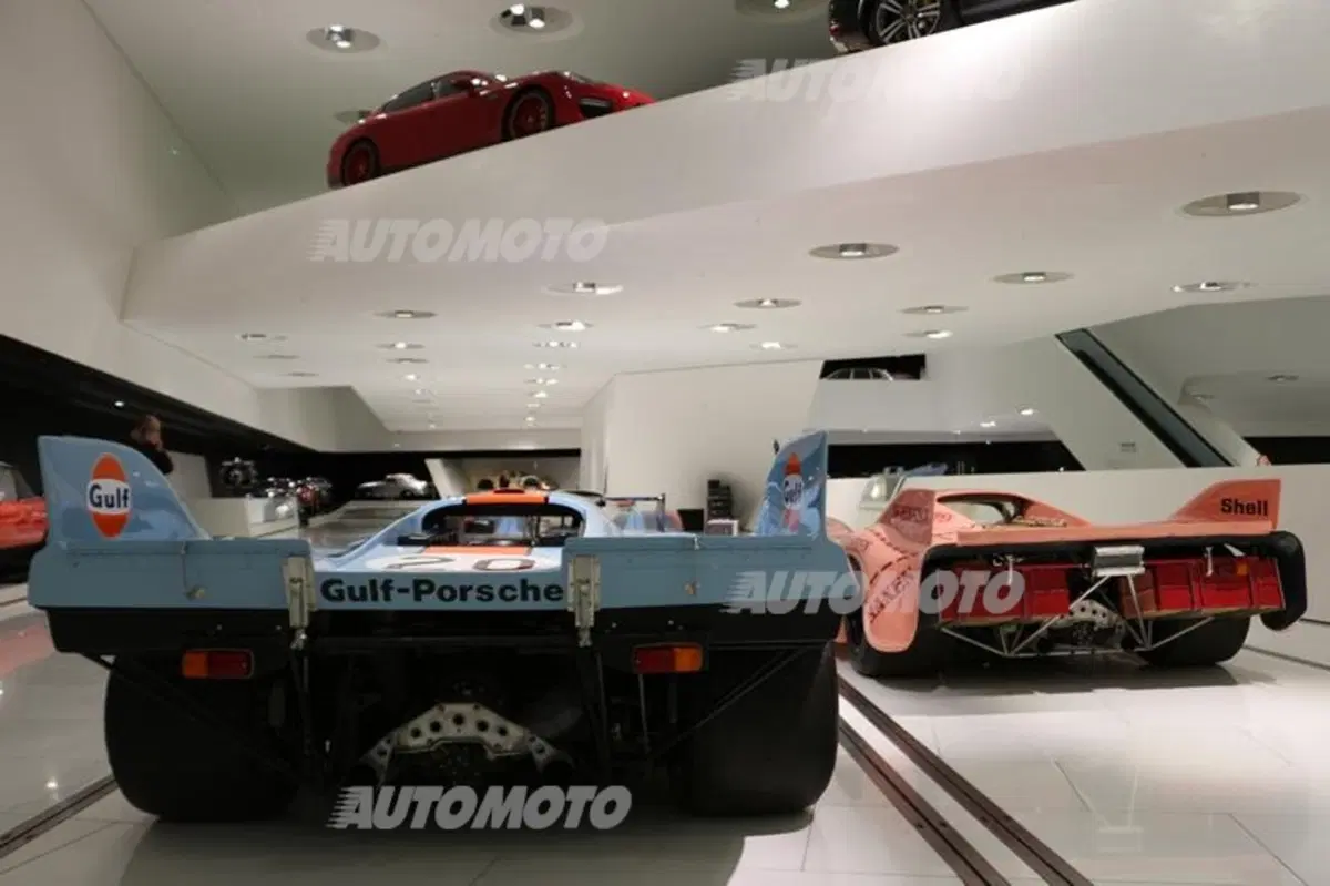 Porsche-Museum: un viaggio nel cuore della Casa di Zuffenhasuen (28)