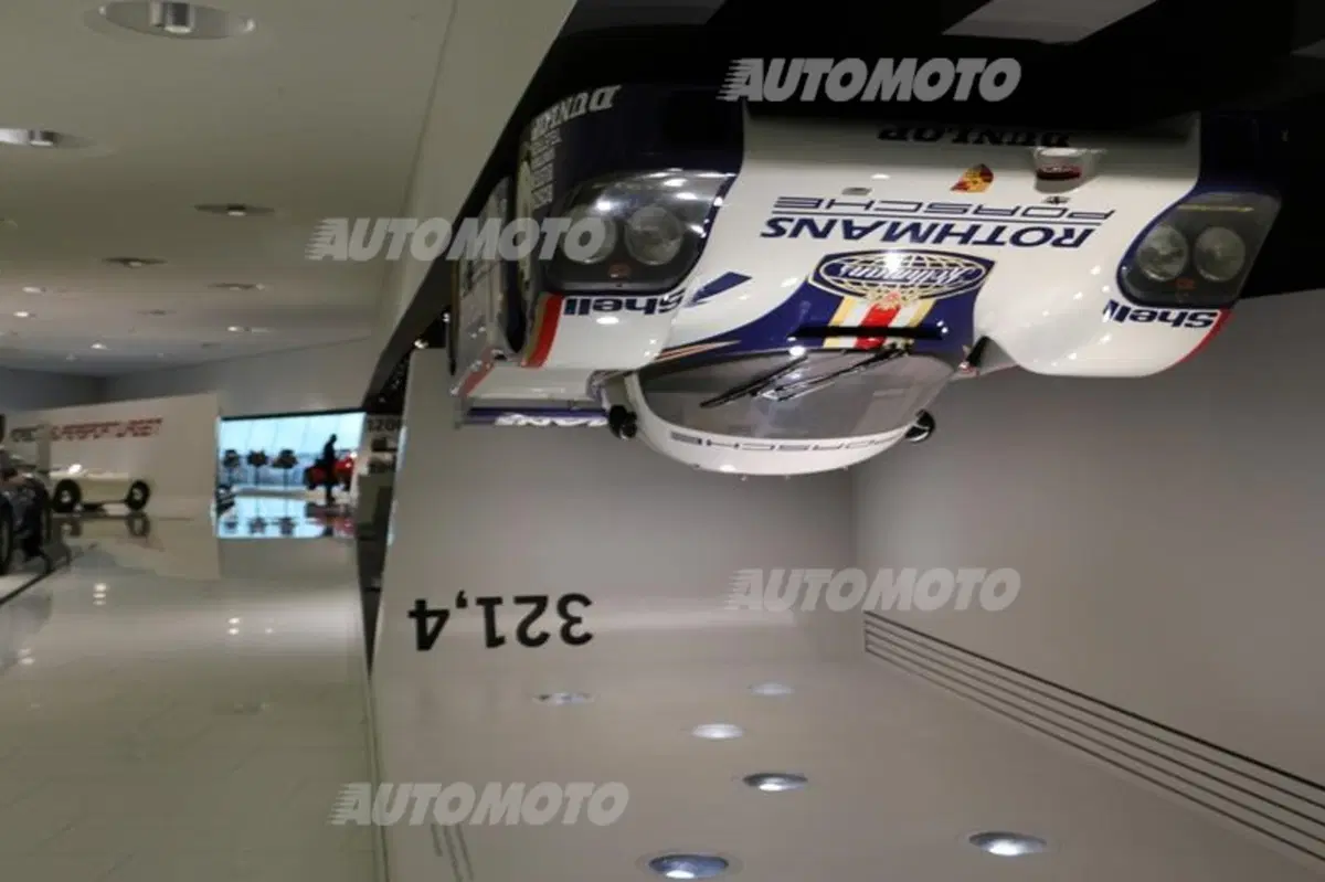 Porsche-Museum: un viaggio nel cuore della Casa di Zuffenhasuen (32)