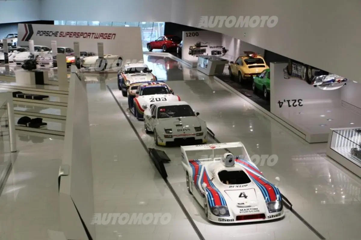 Porsche-Museum: un viaggio nel cuore della Casa di Zuffenhasuen (52)
