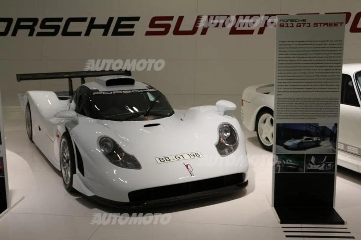 Porsche-Museum: un viaggio nel cuore della Casa di Zuffenhasuen (62)