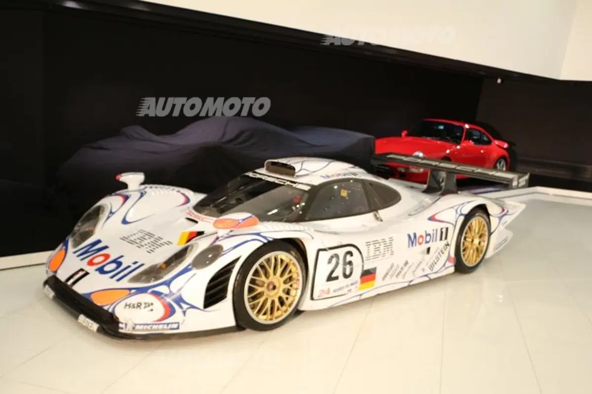 Porsche-Museum: un viaggio nel cuore della Casa di Zuffenhasuen (71)