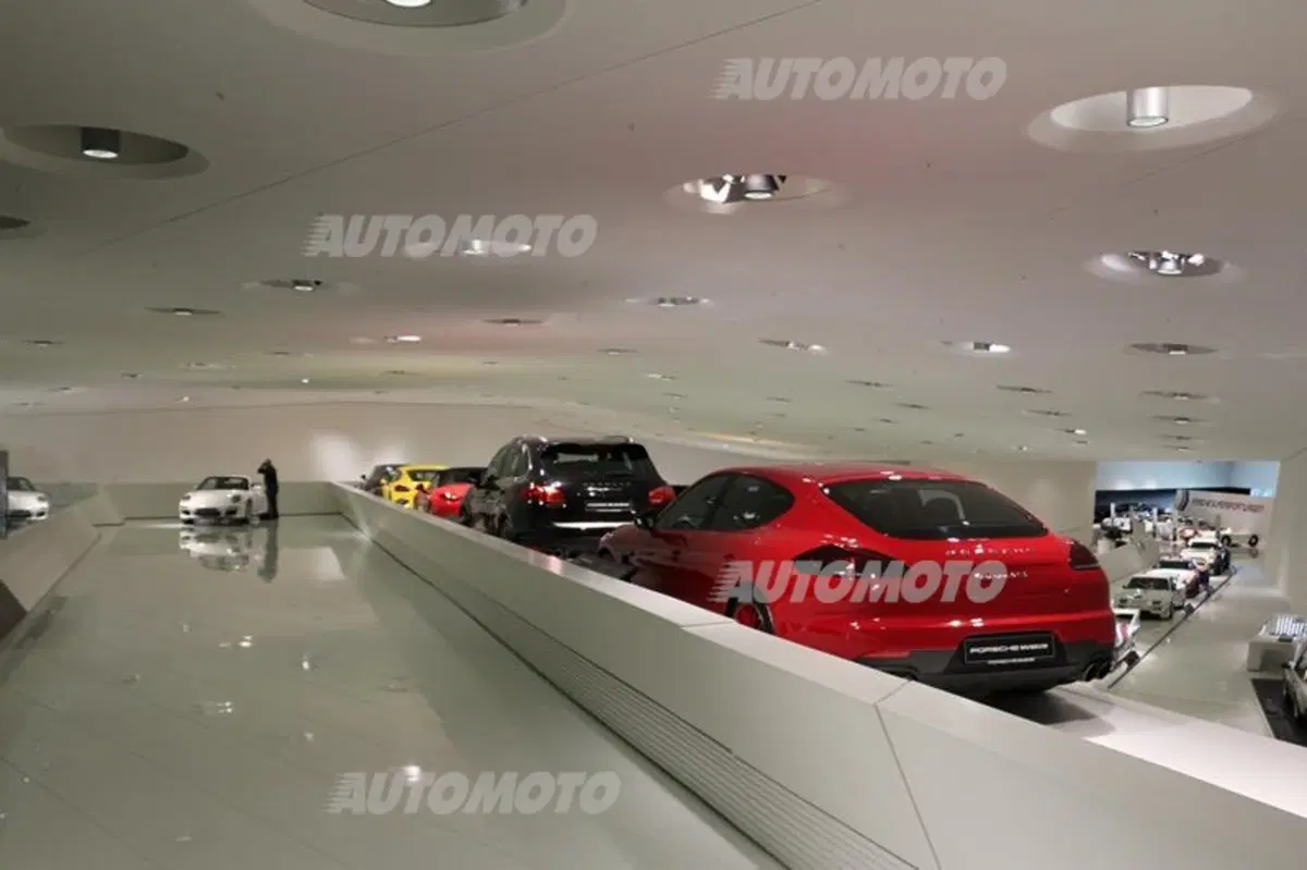 Porsche-Museum: un viaggio nel cuore della Casa di Zuffenhasuen (80)