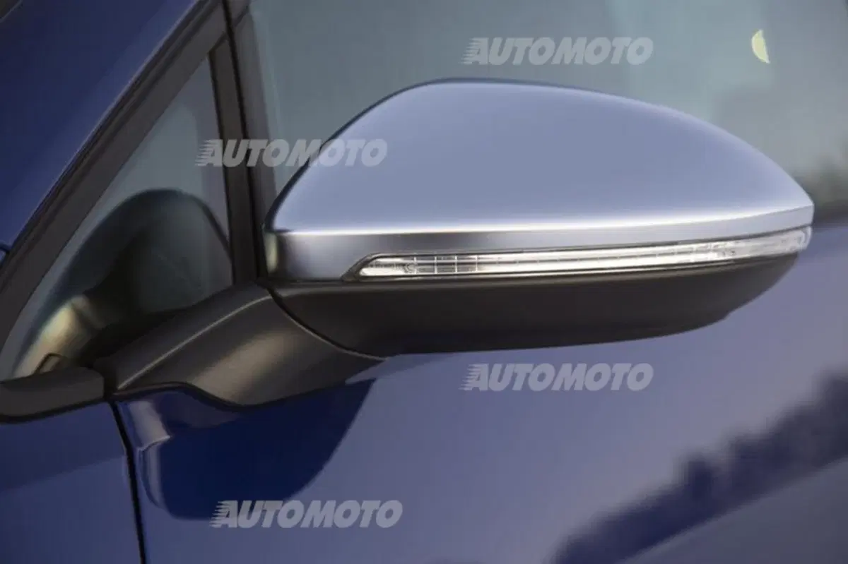 Nuova Volkswagen Golf R (45)