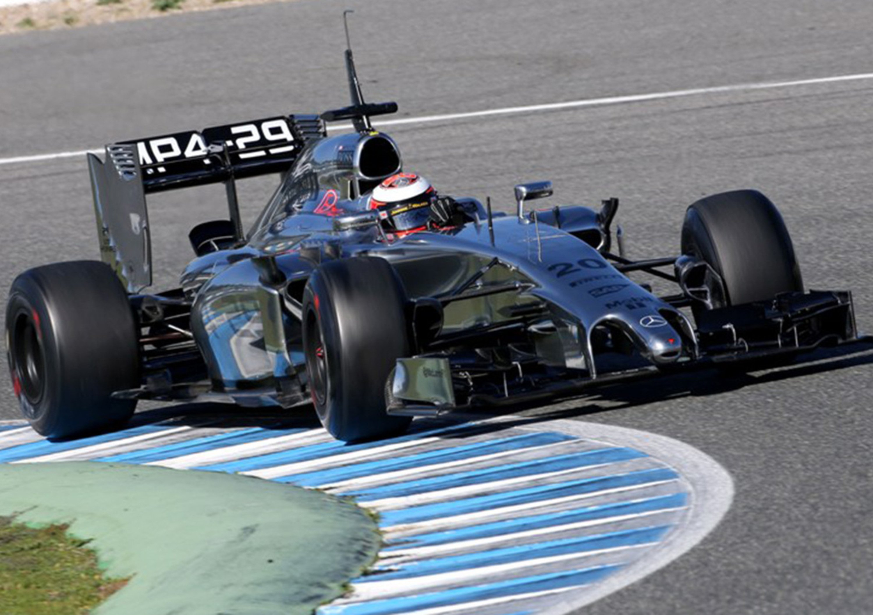 Formula 1: Magnussen davanti a tutti nel terzo giorno di test a Jerez
