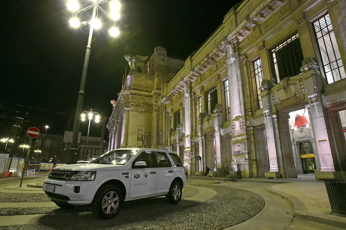 Land Rover: altri cinque anni a fianco della Croce Rossa (10)