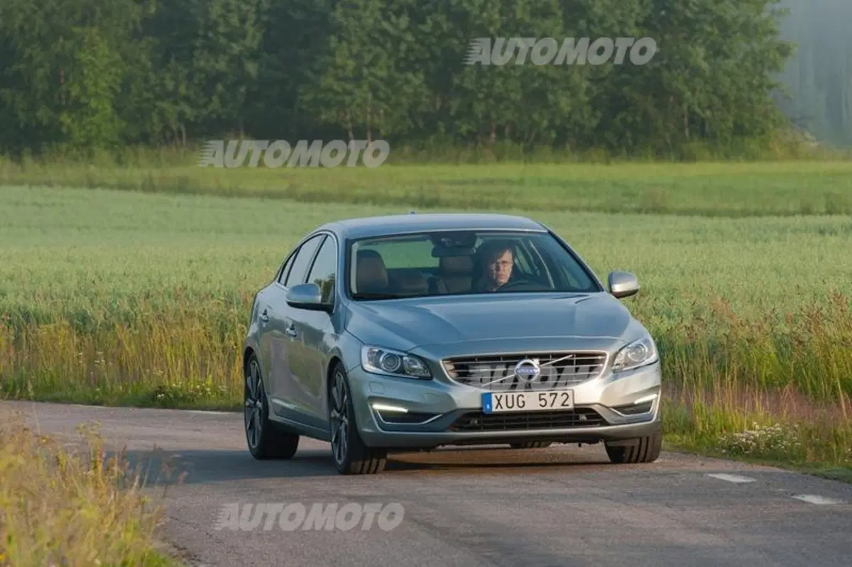 Volvo S60 (7)