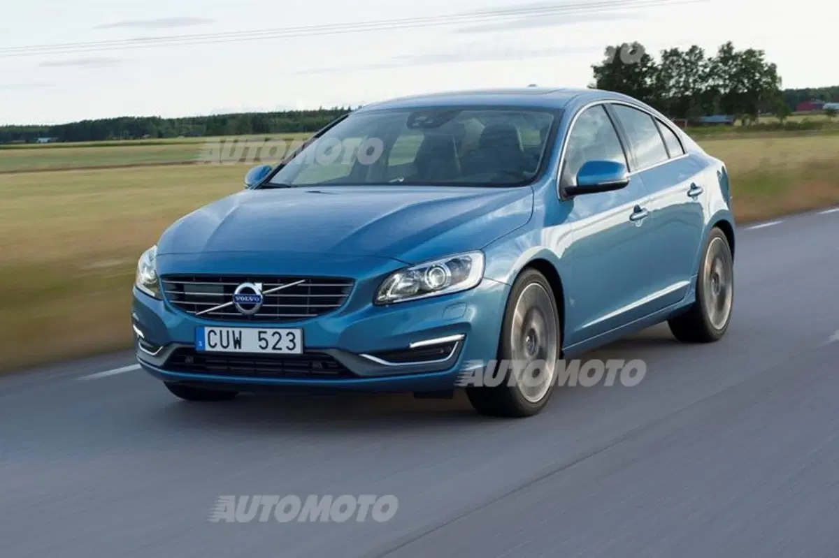 Volvo S60 (10)
