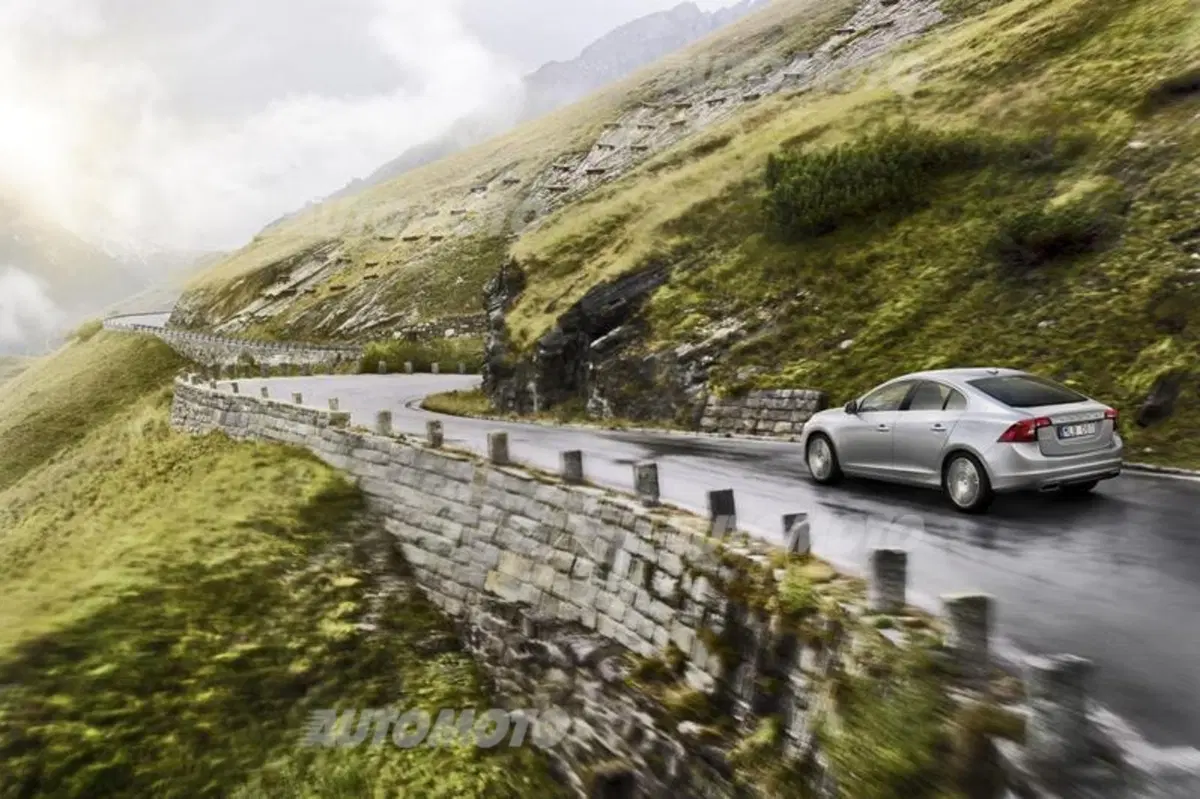 Volvo S60 (13)