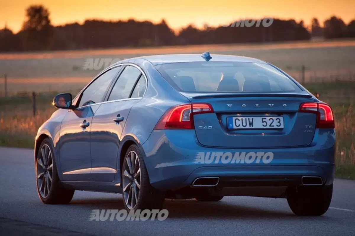Volvo S60 (14)
