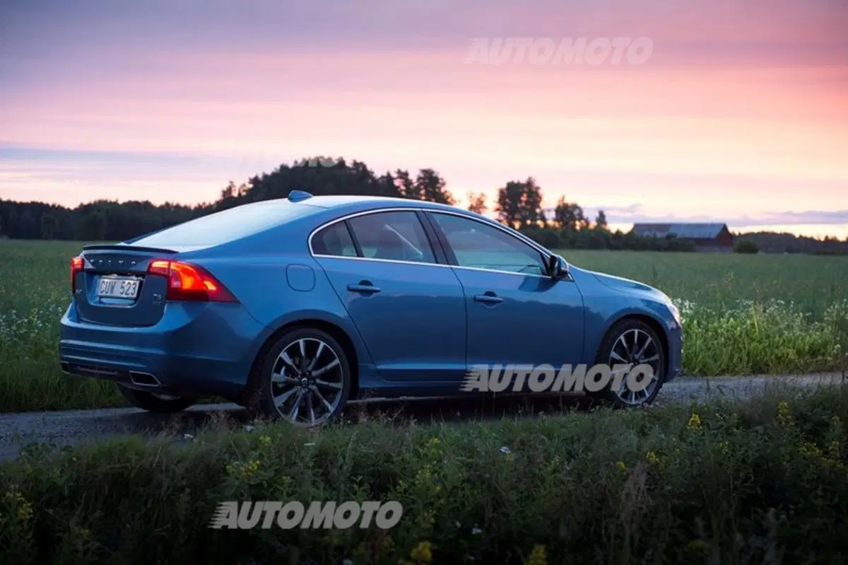Volvo S60 (15)