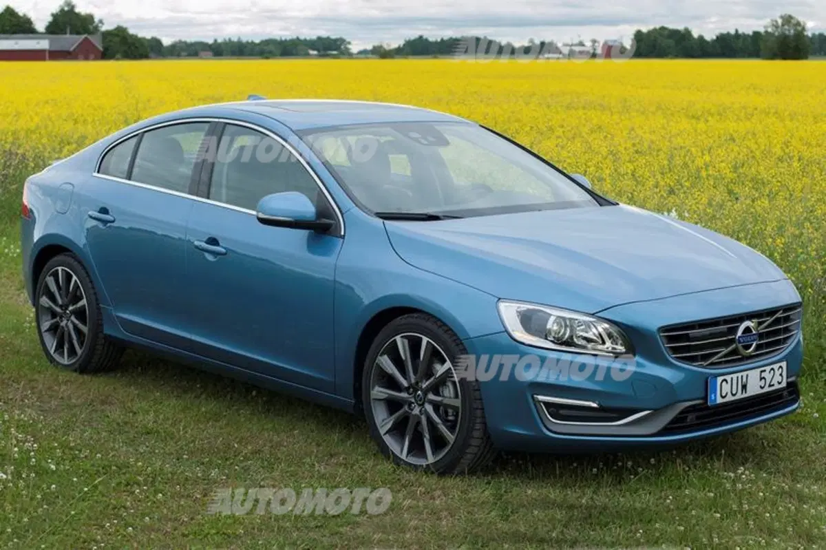 Volvo S60 (16)