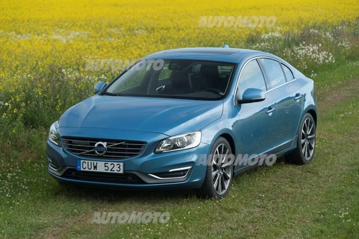 Volvo S60 (18)