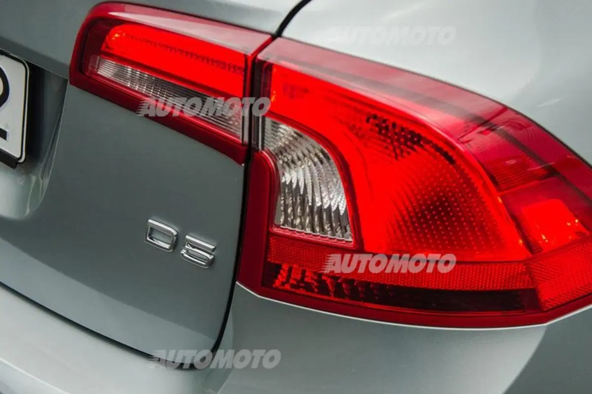 Volvo S60 (29)