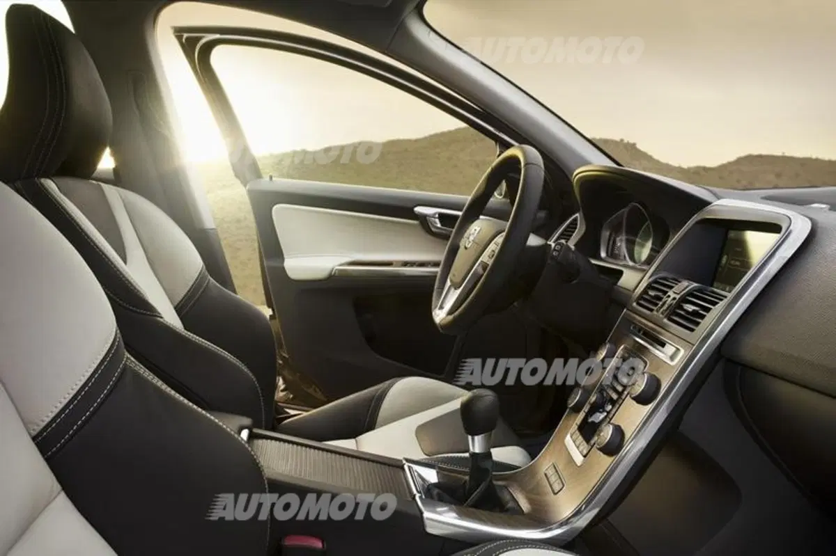 Volvo S60 (37)