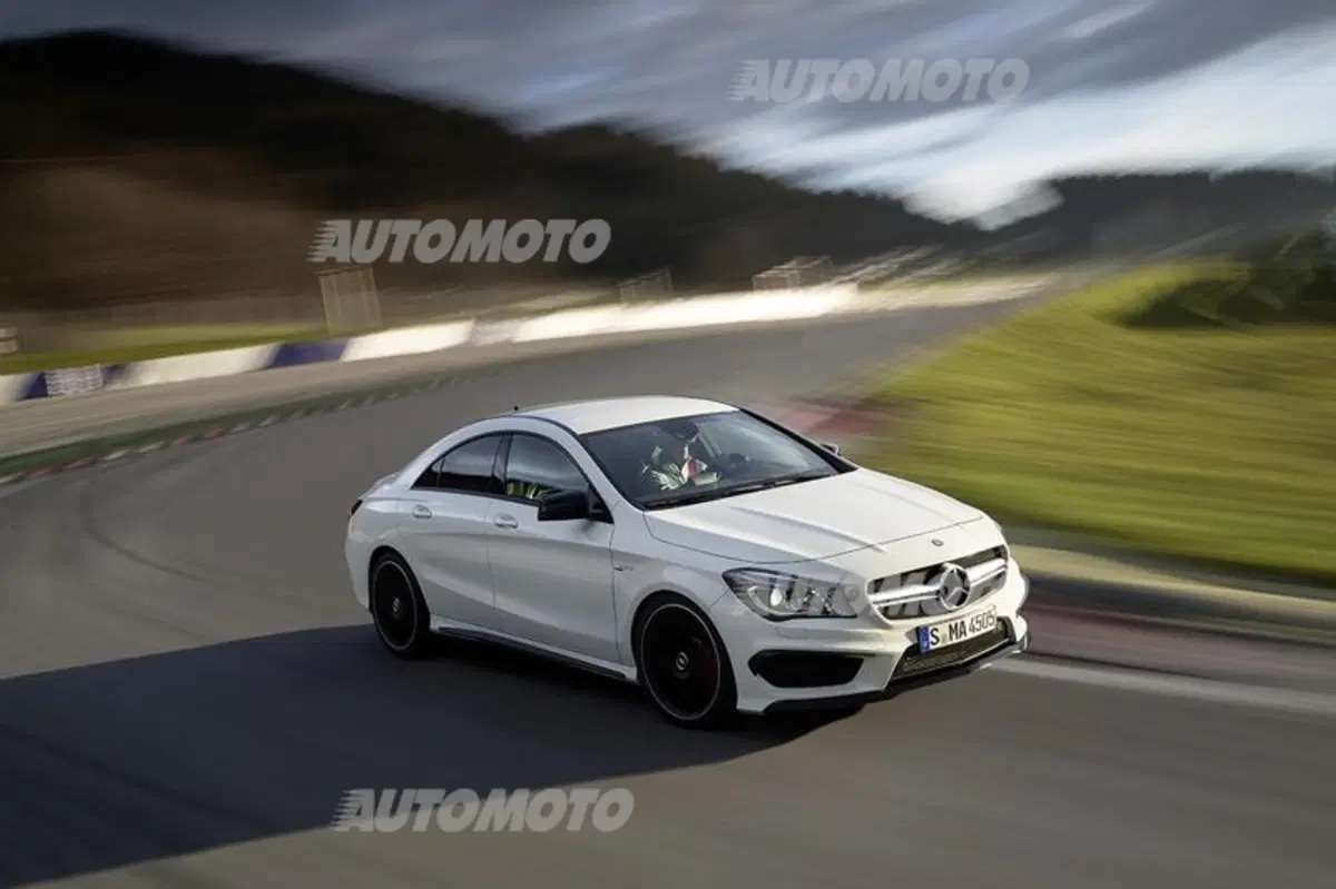 Mercedes CLA 45 AMG (9)