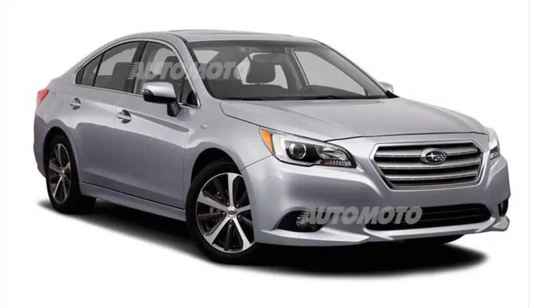 Nuova Subaru Legacy: il web ne svela le forme