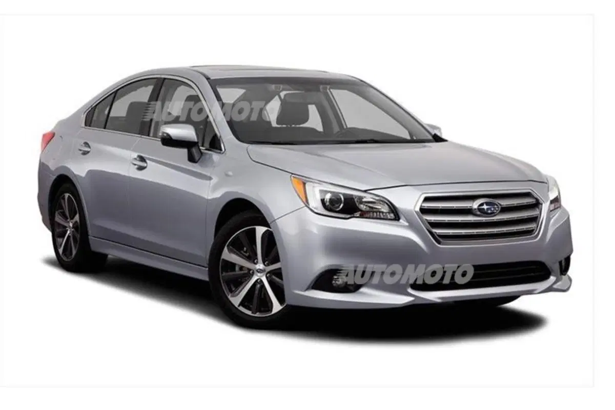 Nuova Subaru Legacy: il web ne svela le forme