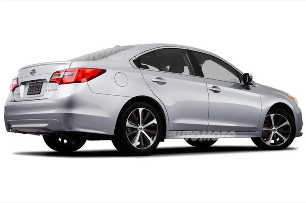 Nuova Subaru Legacy: il web ne svela le forme (2)