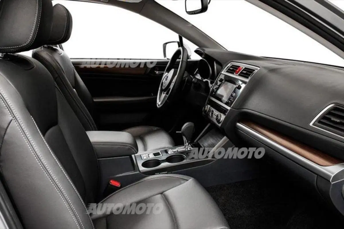Nuova Subaru Legacy: il web ne svela le forme (6)
