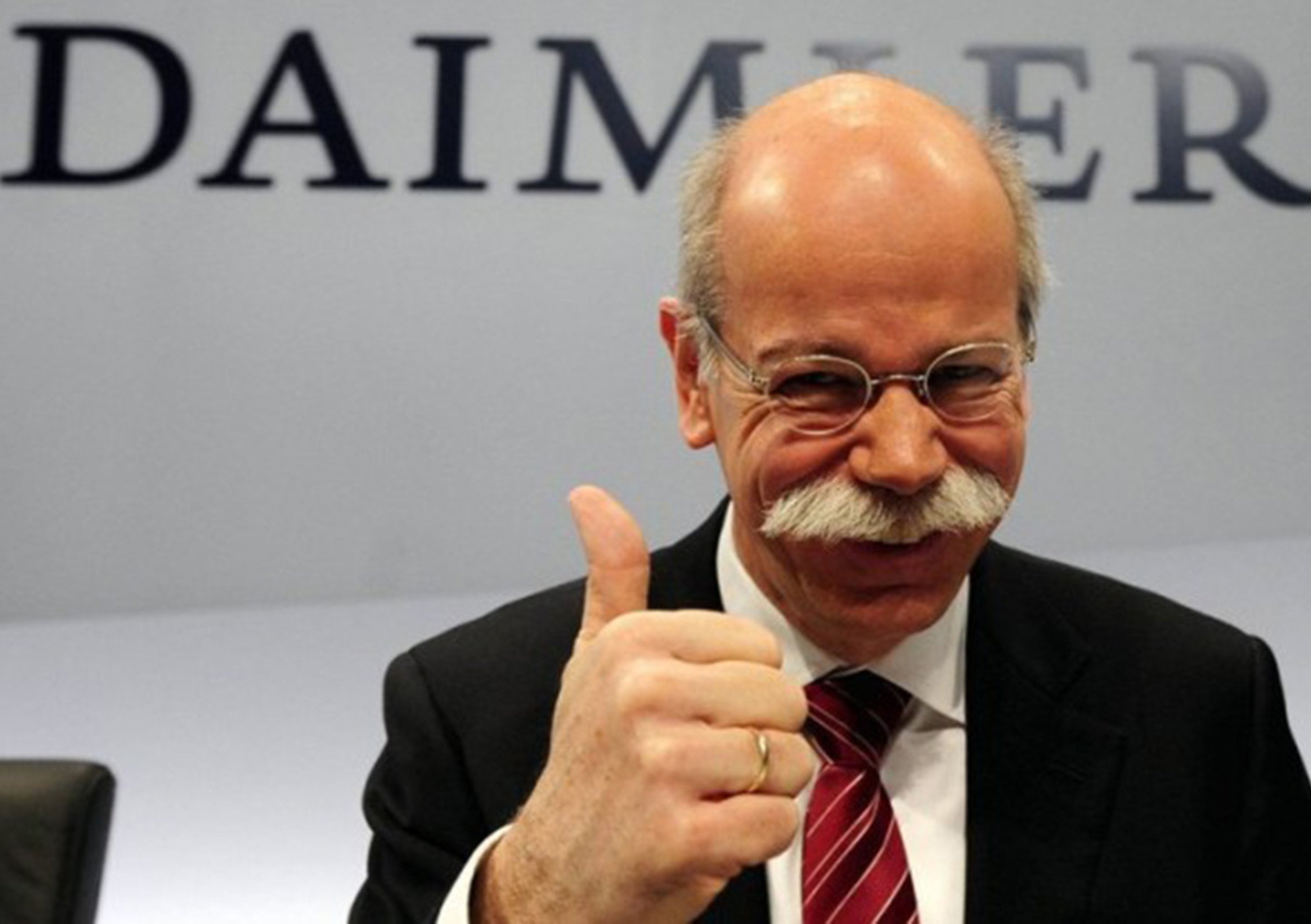 Zetsche: &laquo;Daimler: un 2013 record grazie ad una crescita in tutti i settori&raquo;