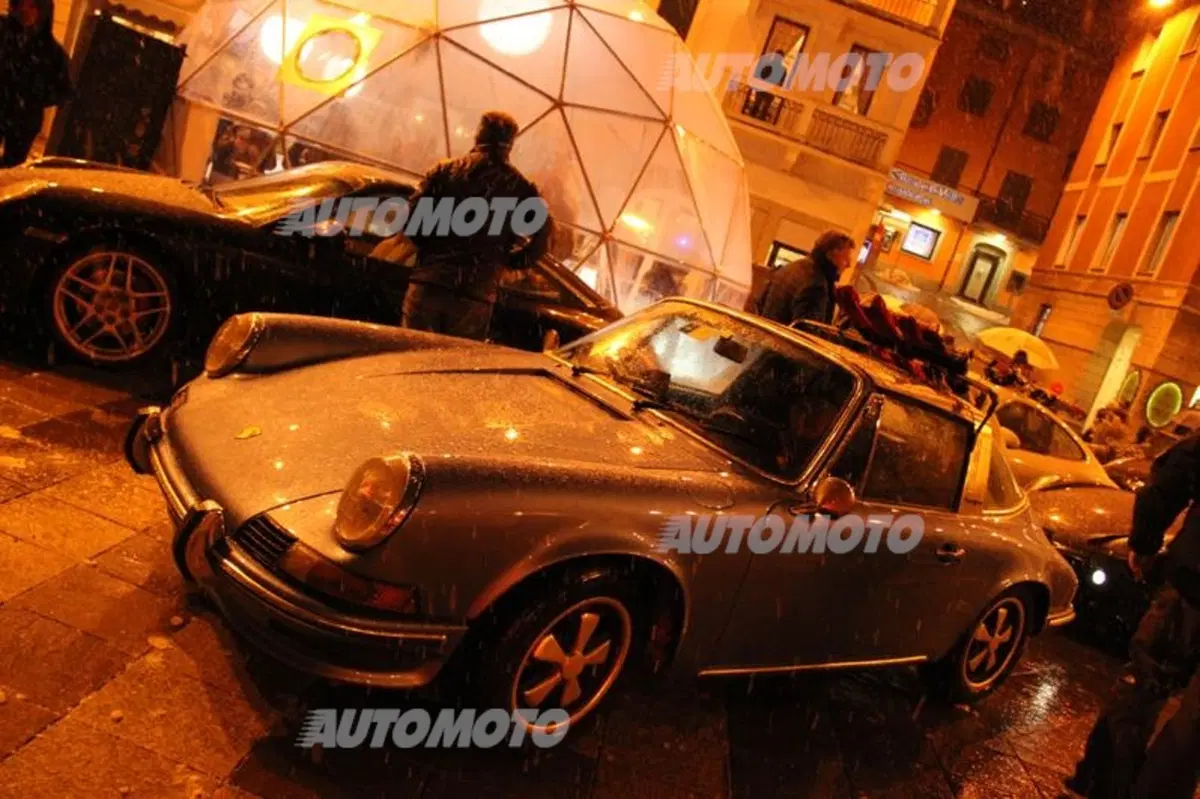 Porsche: l'emozione di una sfilata sotto la neve di Ponte di Legno (17)