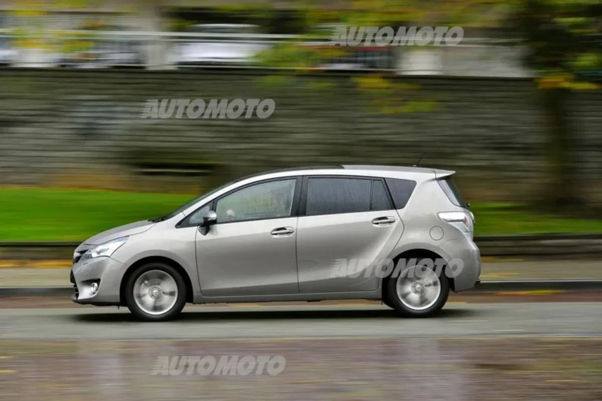 Toyota Verso 1.6 D-4D (2)