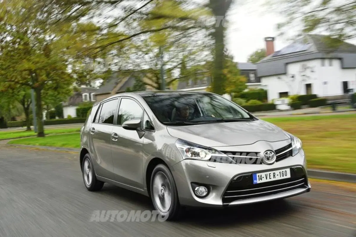 Toyota Verso 1.6 D-4D (3)