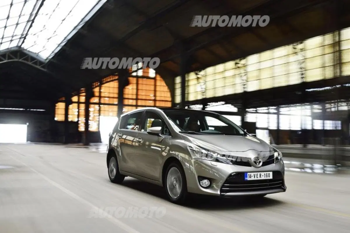 Toyota Verso 1.6 D-4D (6)
