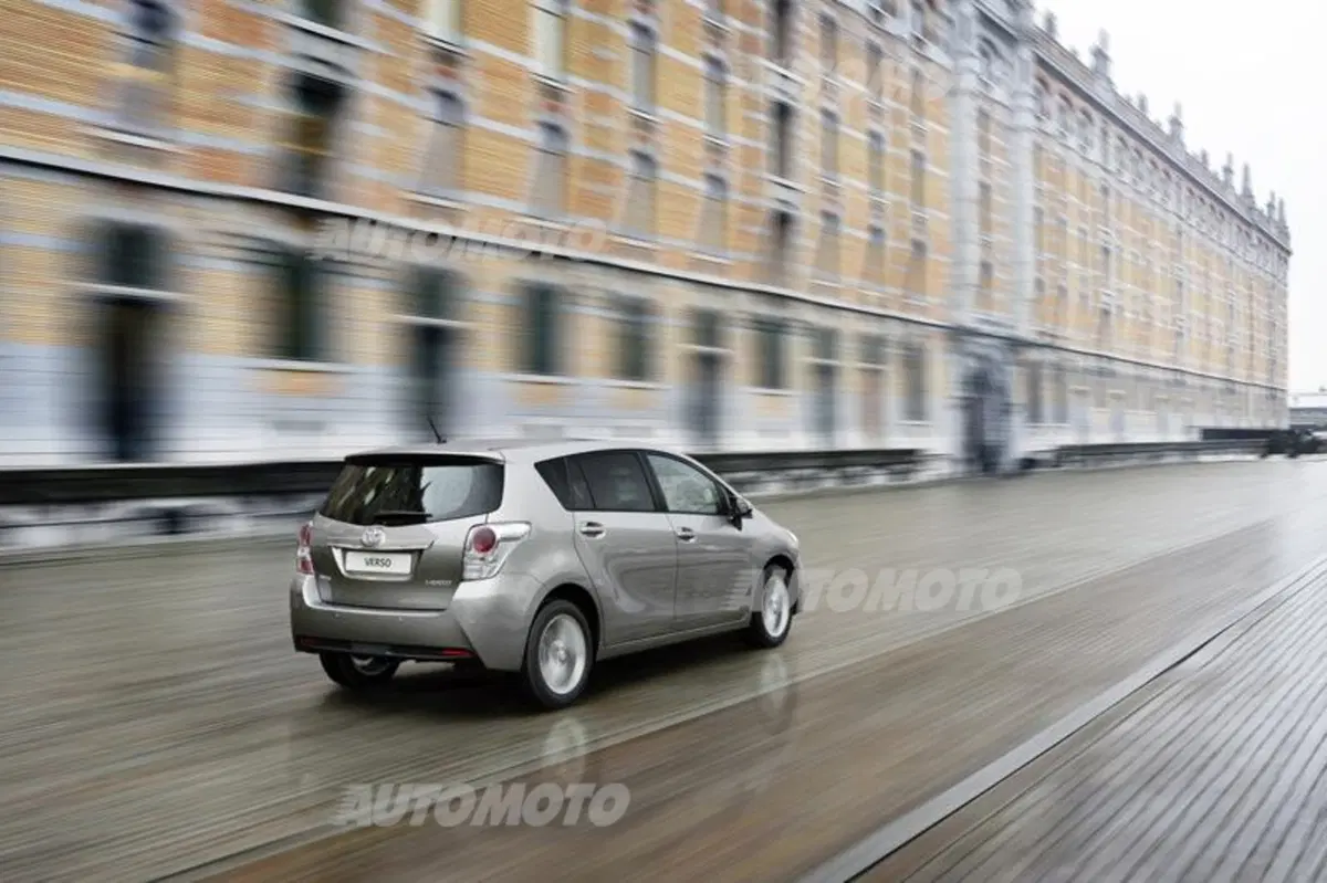 Toyota Verso 1.6 D-4D (7)