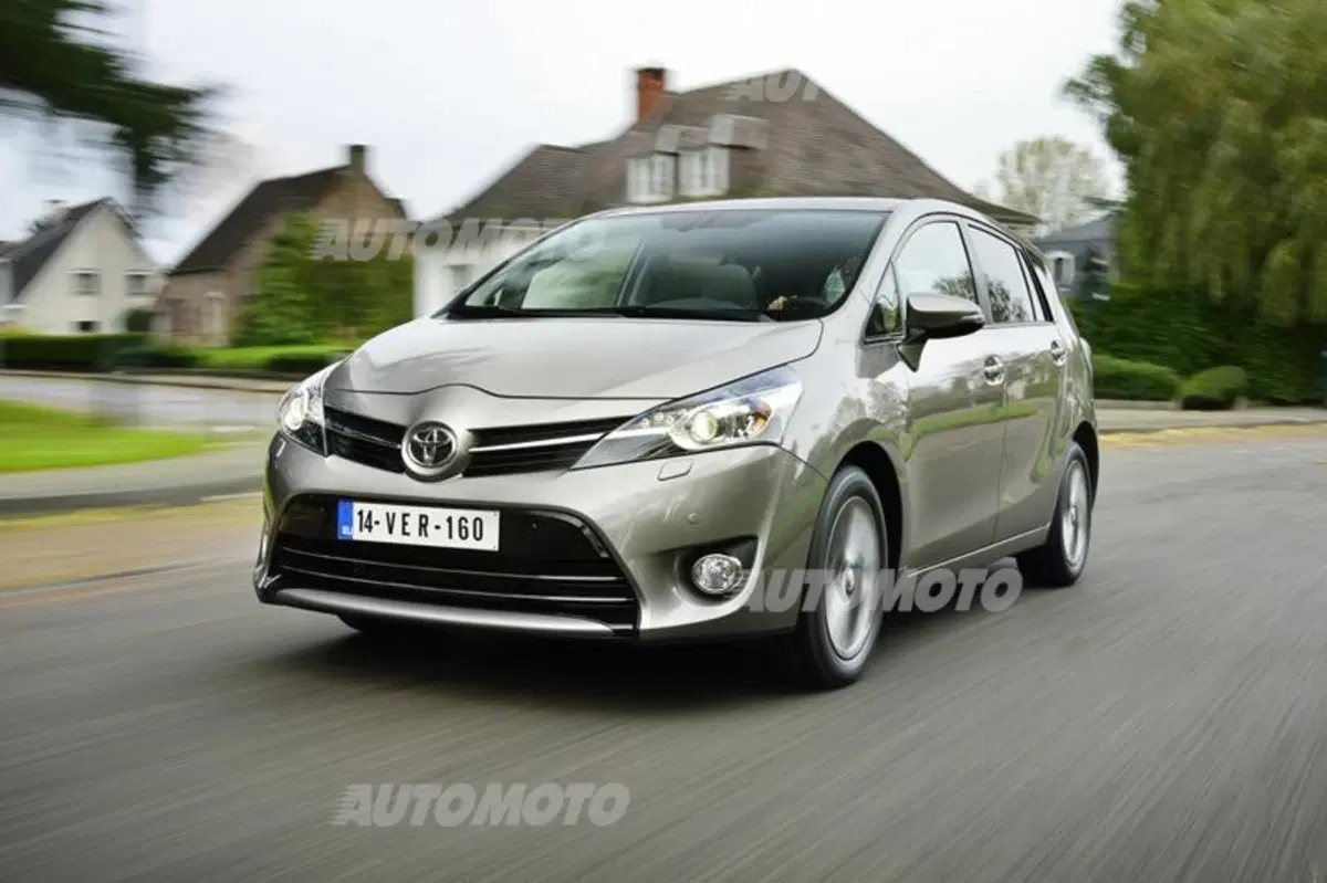Toyota Verso 1.6 D-4D (9)