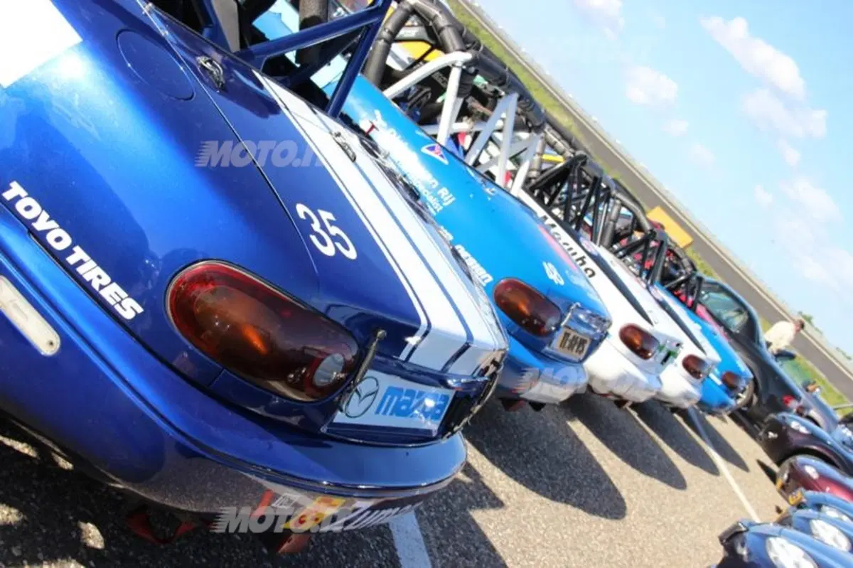 Mazda MX-5: ecco perché è diventata la roadster più venduta del mondo (14)