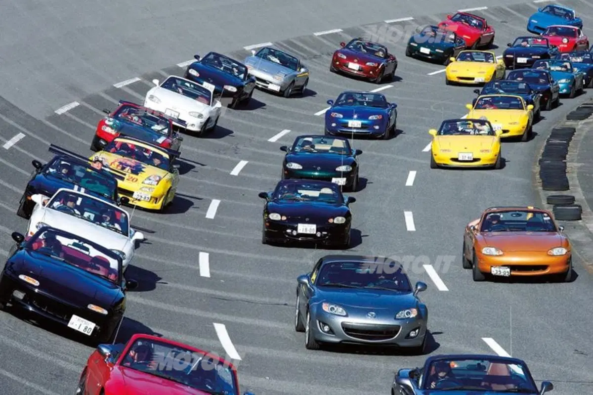Mazda MX-5: ecco perché è diventata la roadster più venduta del mondo (36)