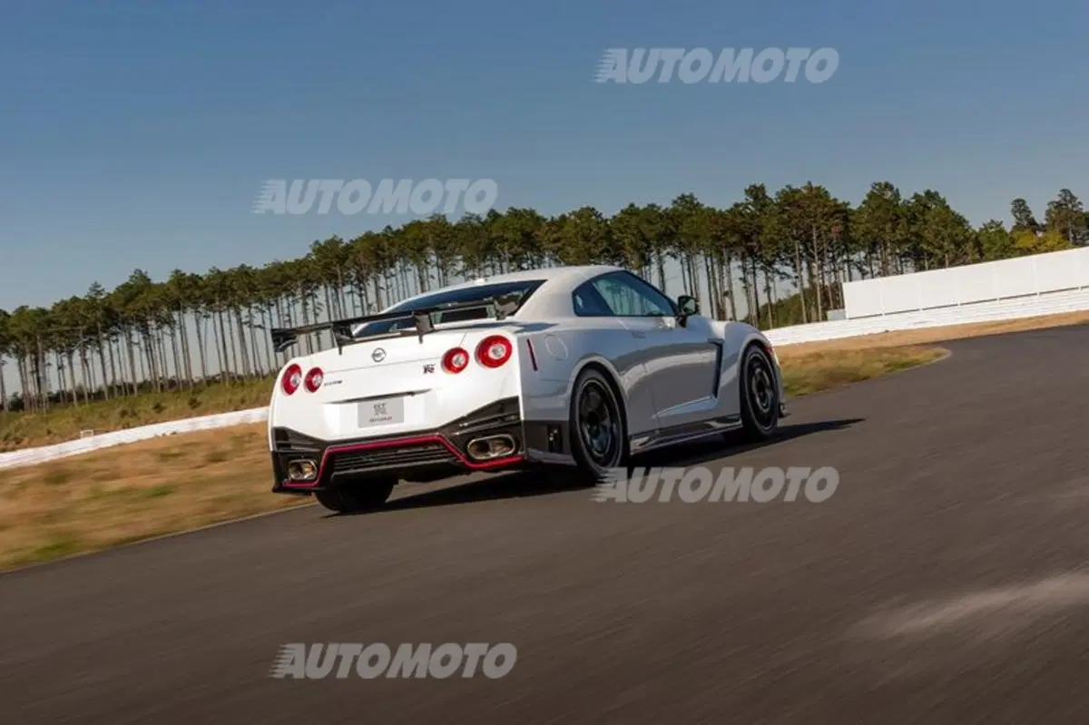Nissan GT-R Nismo: da settembre anche in Europa (2)