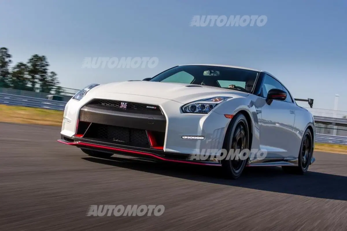 Nissan GT-R Nismo: da settembre anche in Europa (3)