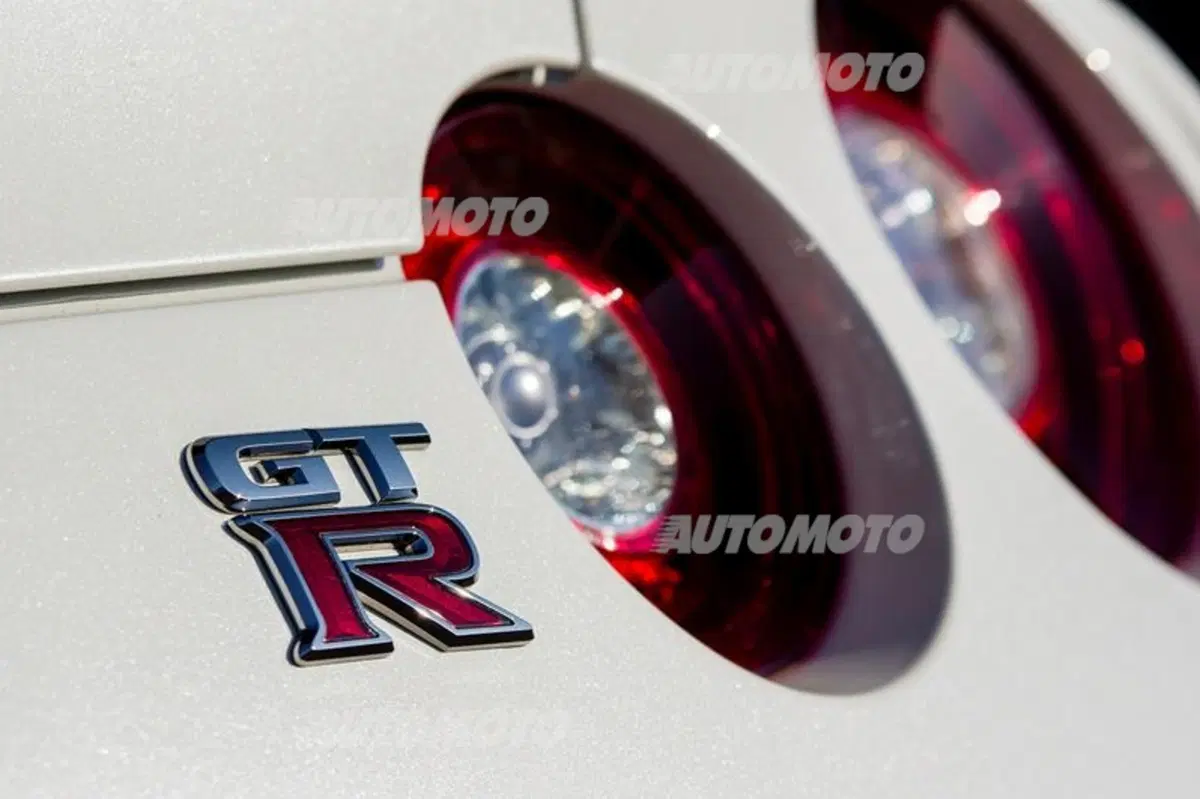 Nissan GT-R Nismo: da settembre anche in Europa (20)