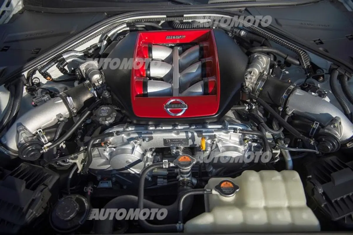 Nissan GT-R Nismo: da settembre anche in Europa (32)
