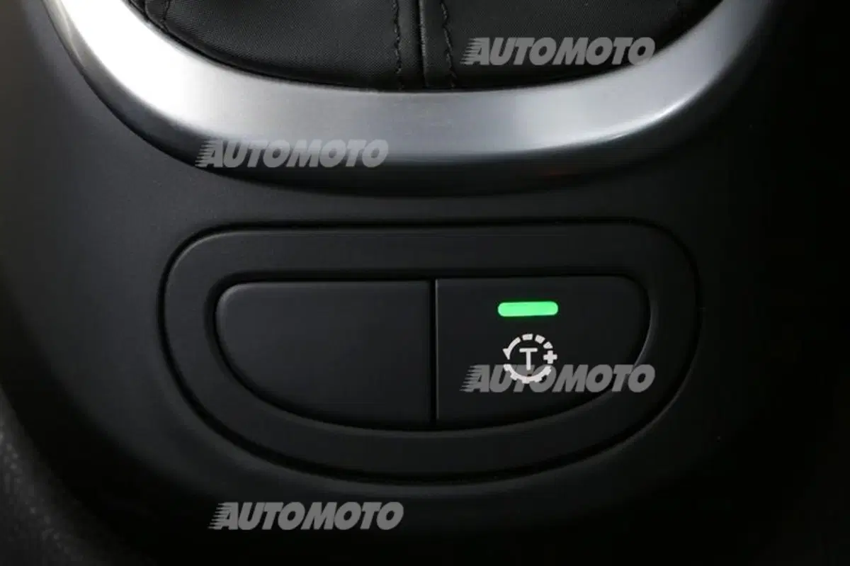 Fiat 500L Beats Edition (44)